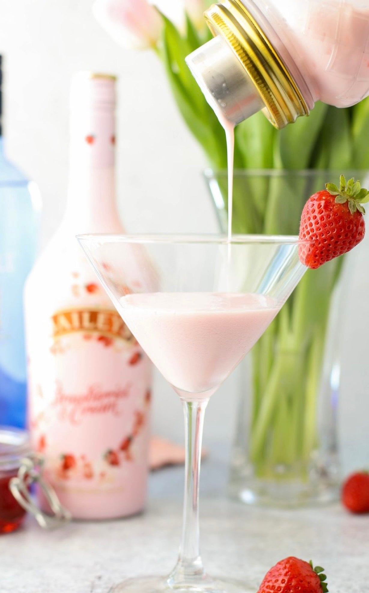 “Cookies & Cocktails” Strawberry Cookies-N-Creme Baking Class - Friday, March 27th 6p-8:30p